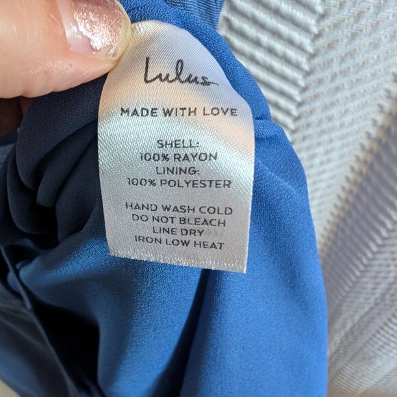 NWT Lulu's Heart of Marigold Denim Blue Wrap Maxi Dress Crepe Size Medium - Picture 14 of 16